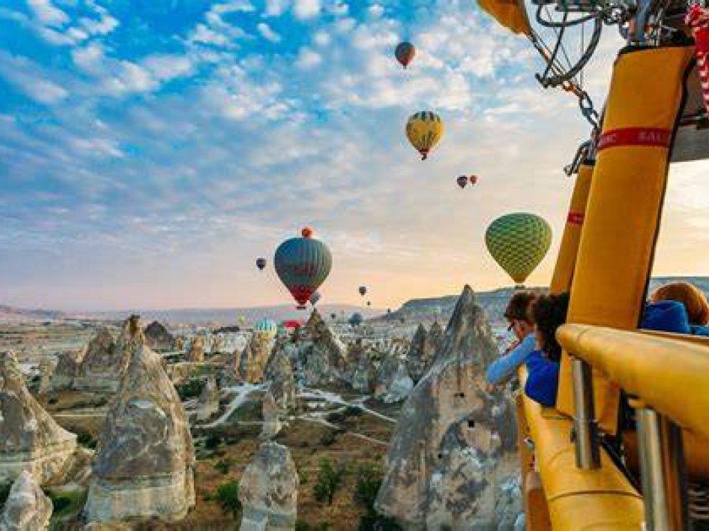 Hot Air Balloon Assistance
